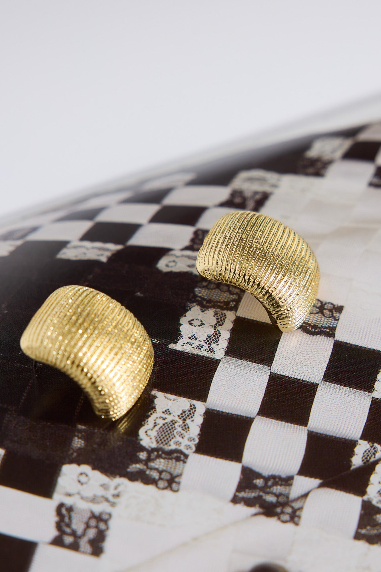 18k Gold Plated Classy Wardrobe Earrings Gold