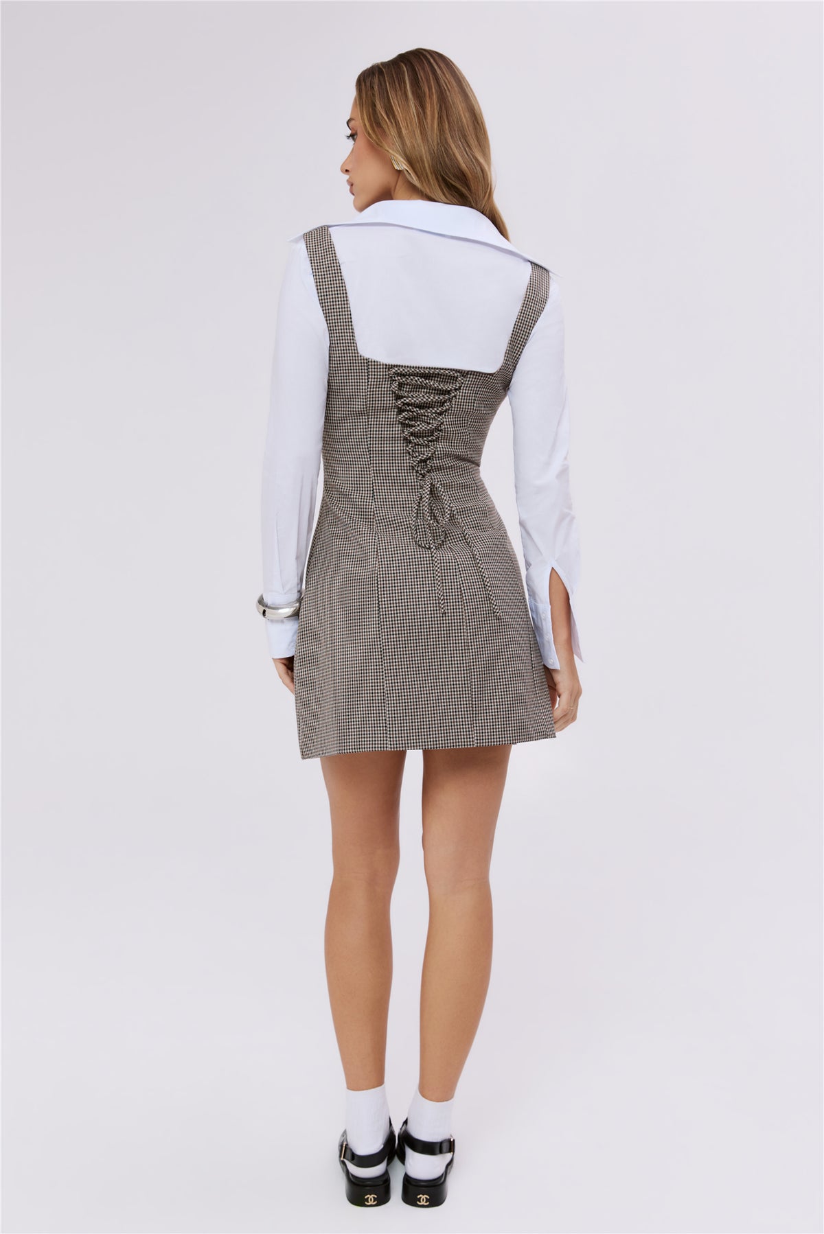 #571304