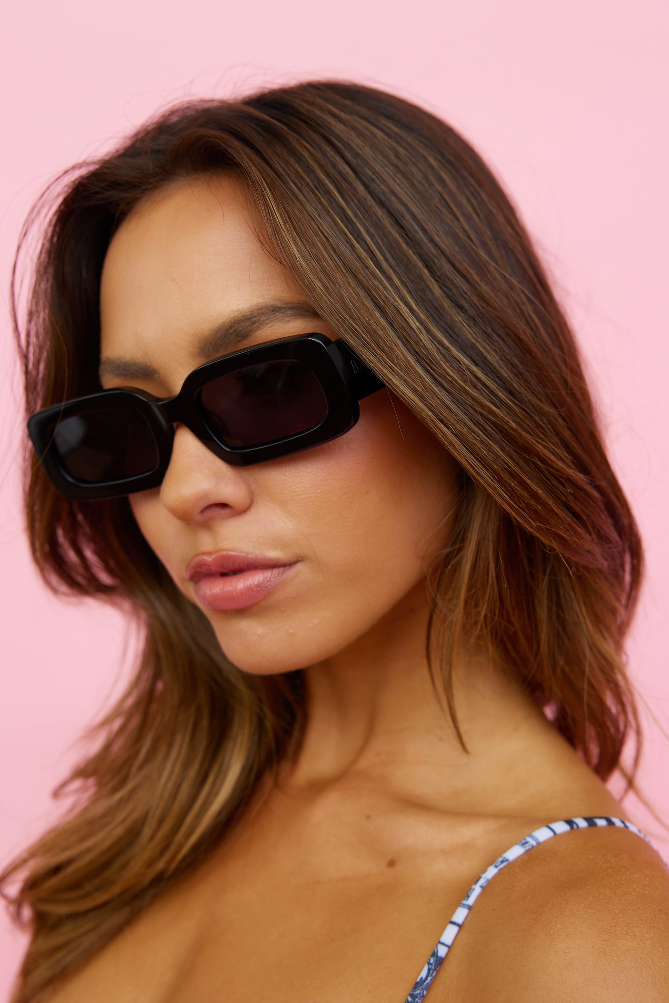 BANBÉ The Seymour Sunglasses Black-Midnight Fade