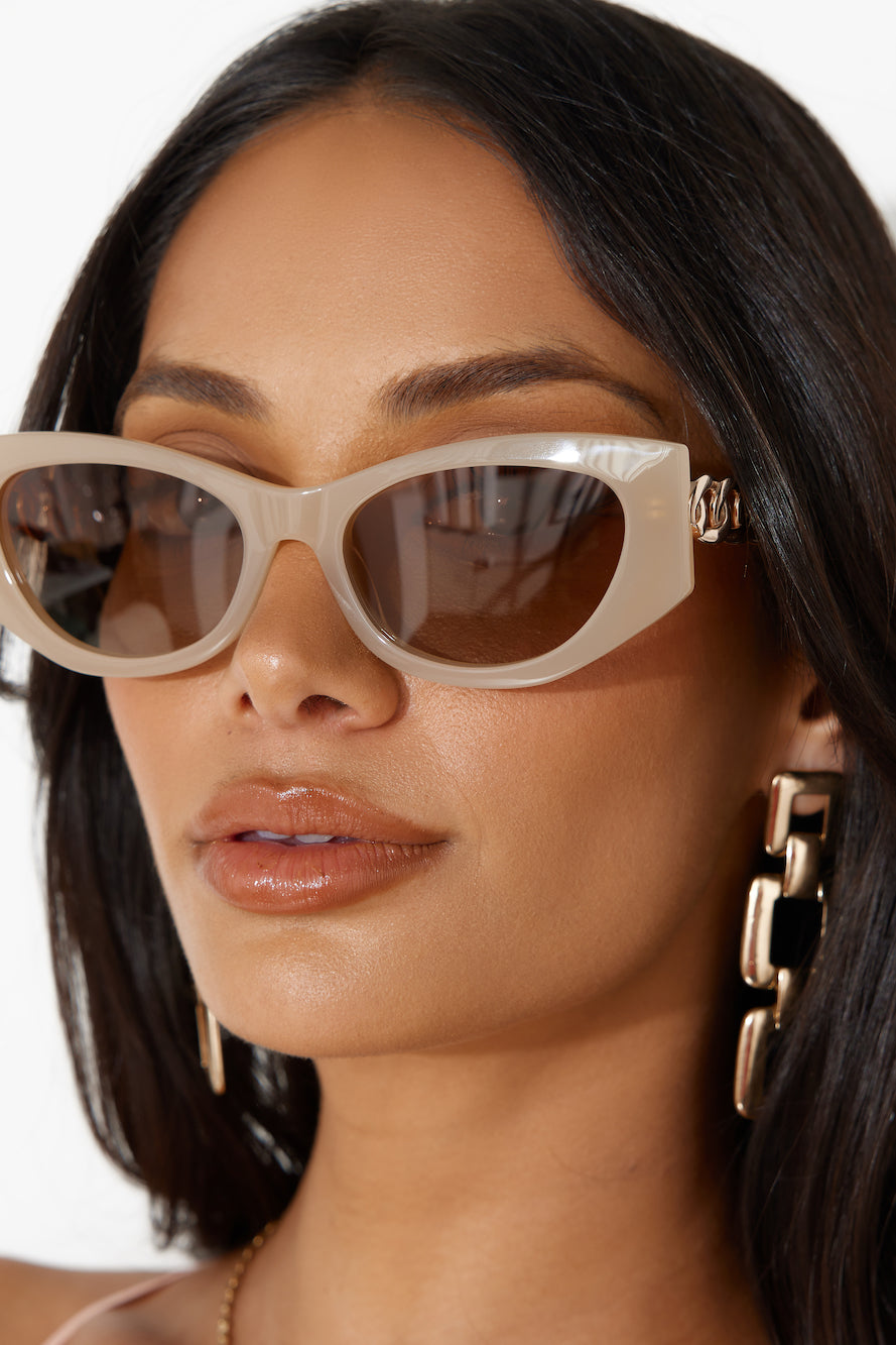 BANBE The Adriana Sunglasses Latte Latte Fade