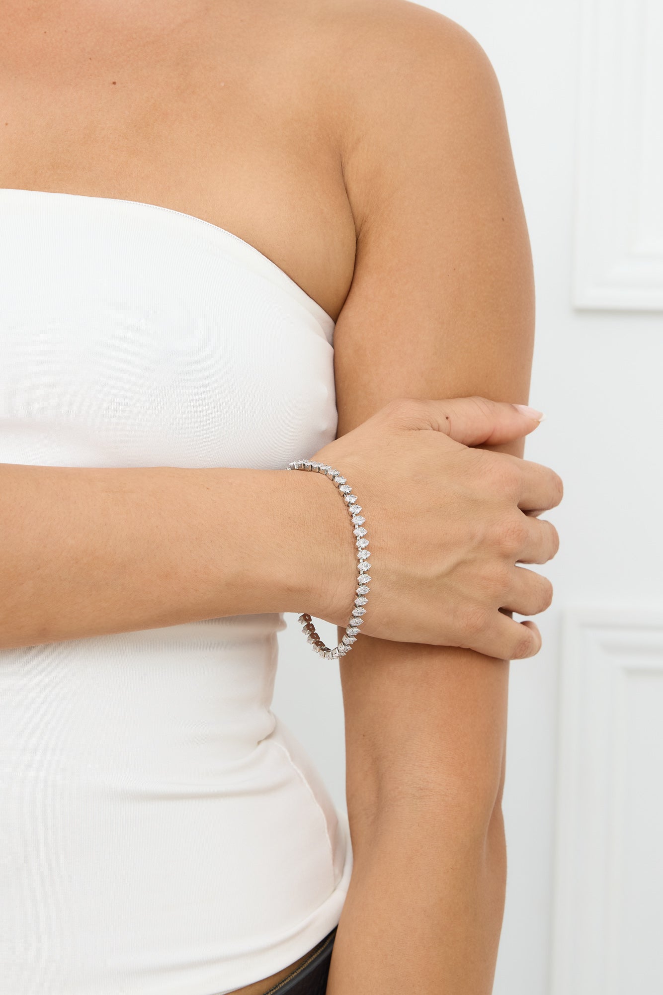 #505554