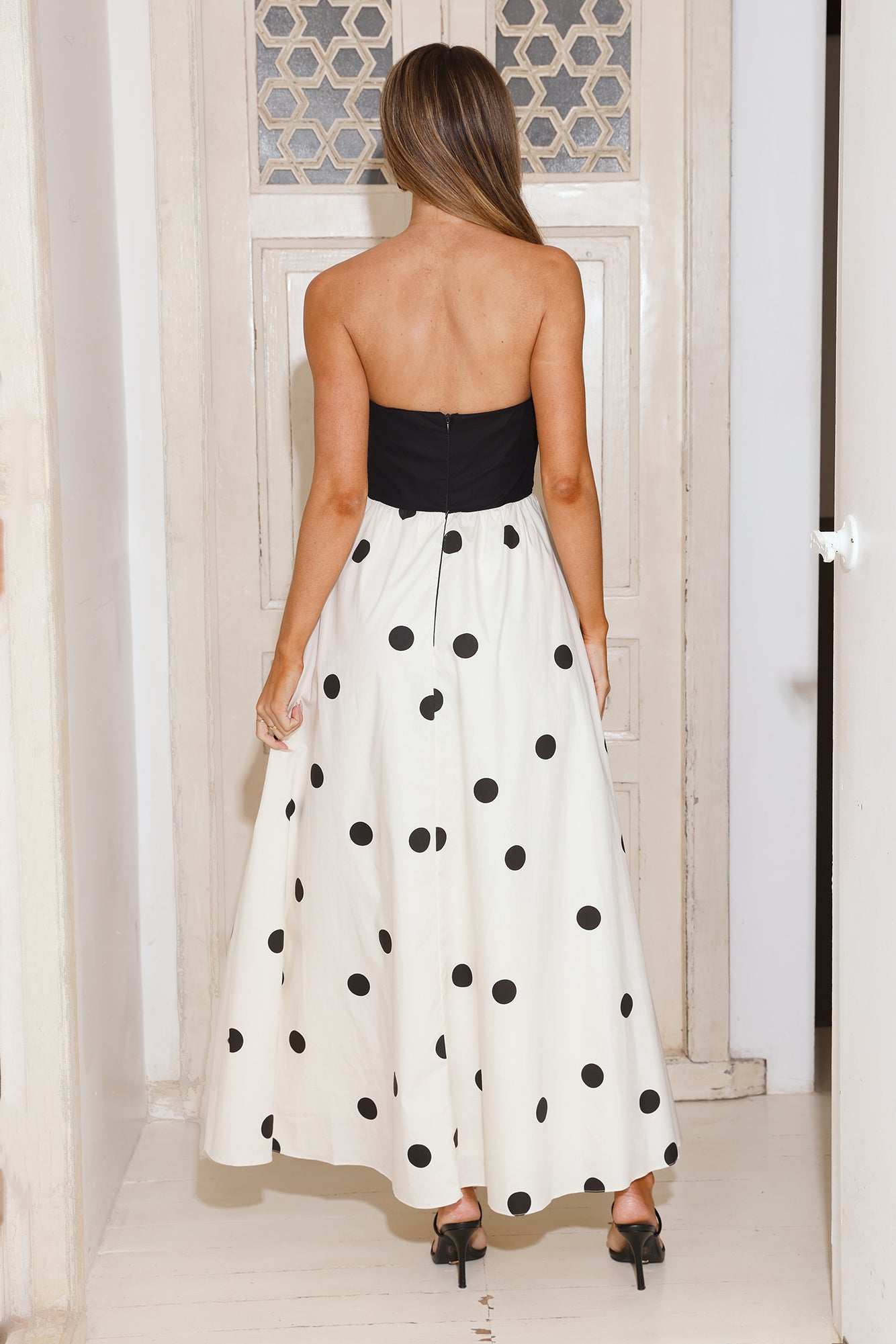 Her Mystique Strapless Maxi Dress White