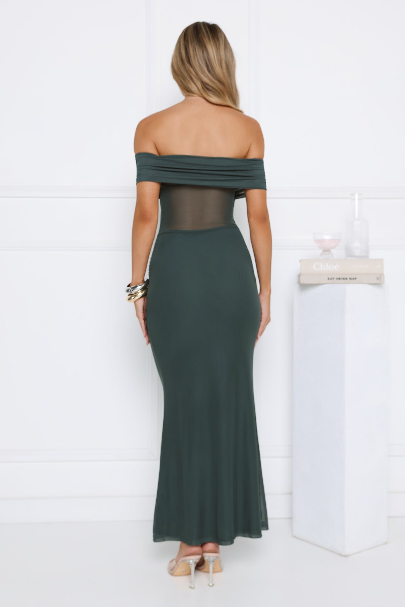 #556468