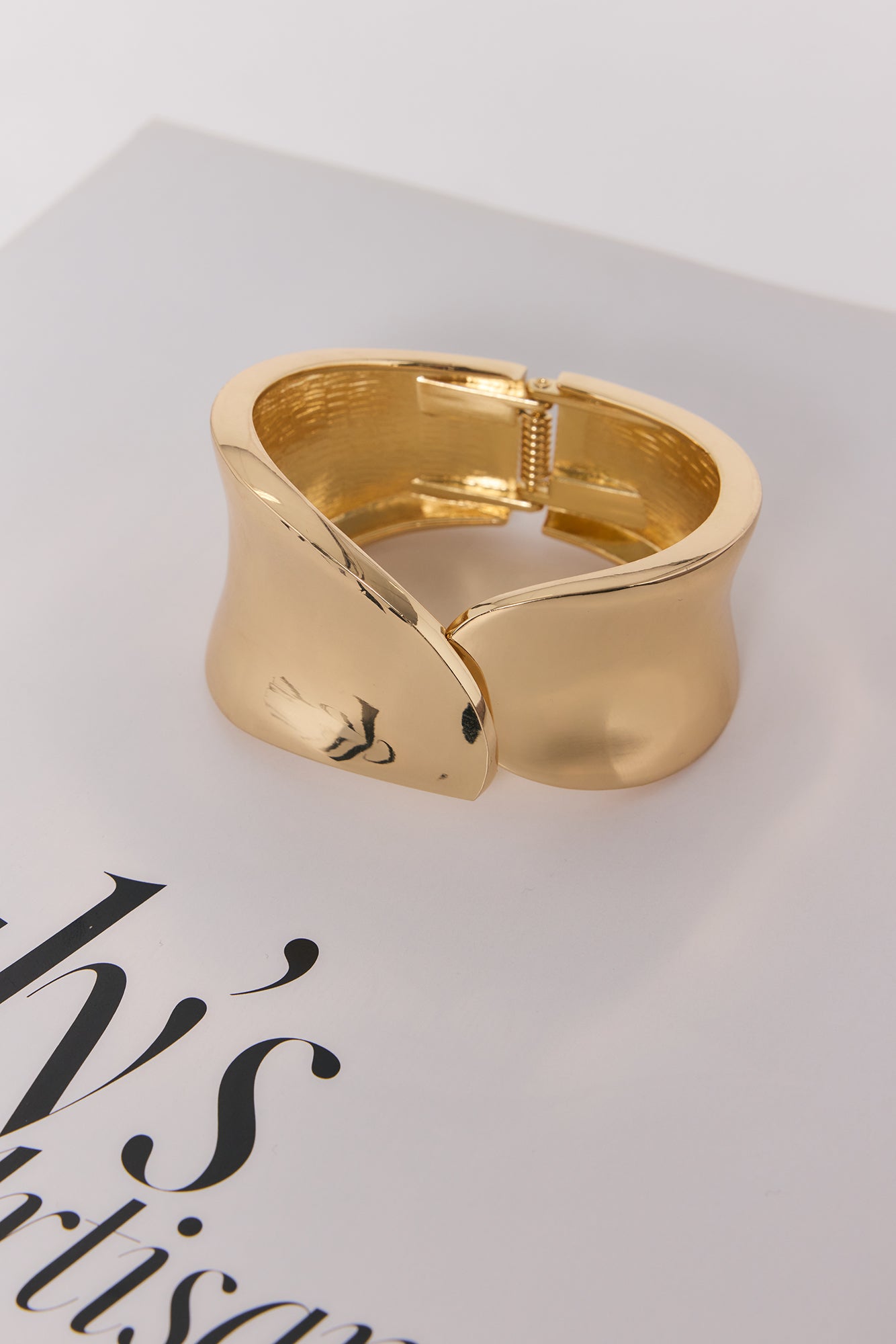 #576558