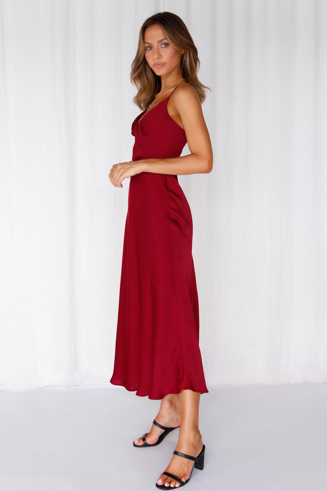 Private Kiss Midi Dress Cherry
