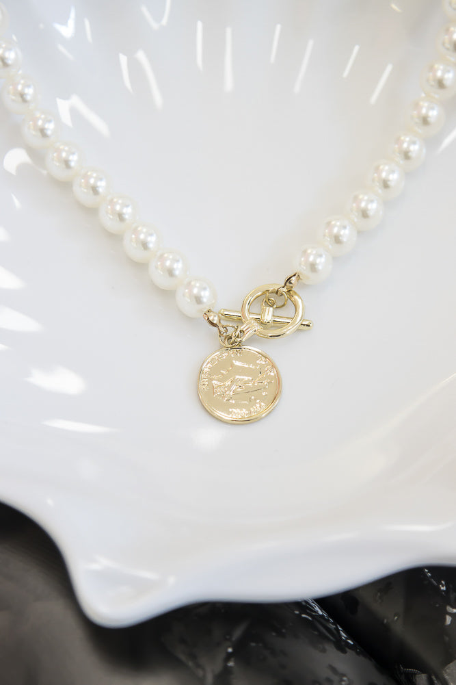 Dreaming In Paris Necklace White
