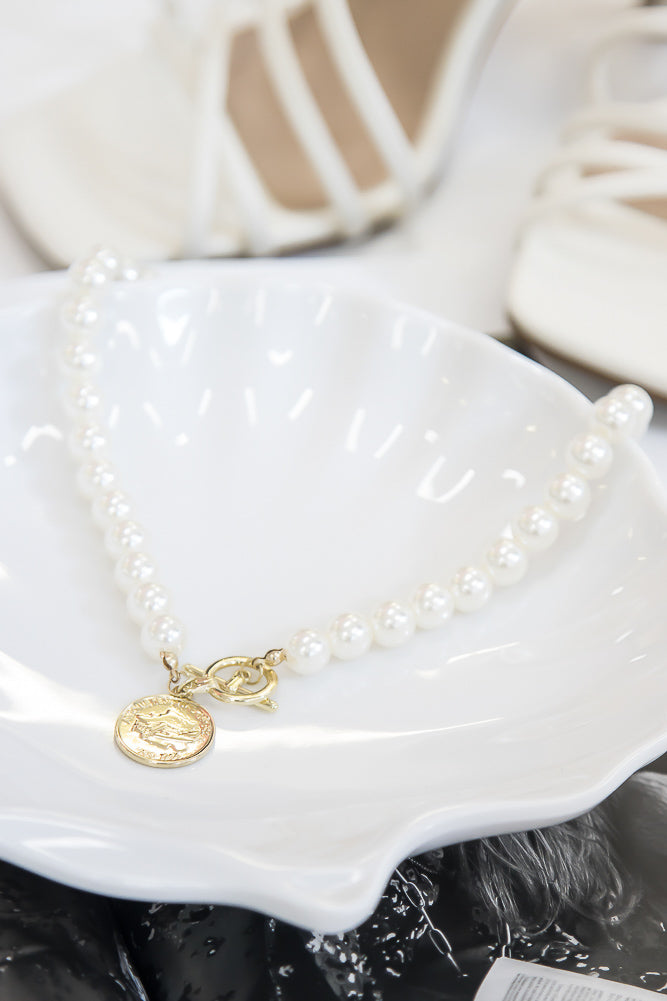 Dreaming In Paris Necklace White